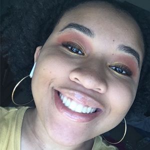 Meet your Posher, Amayah